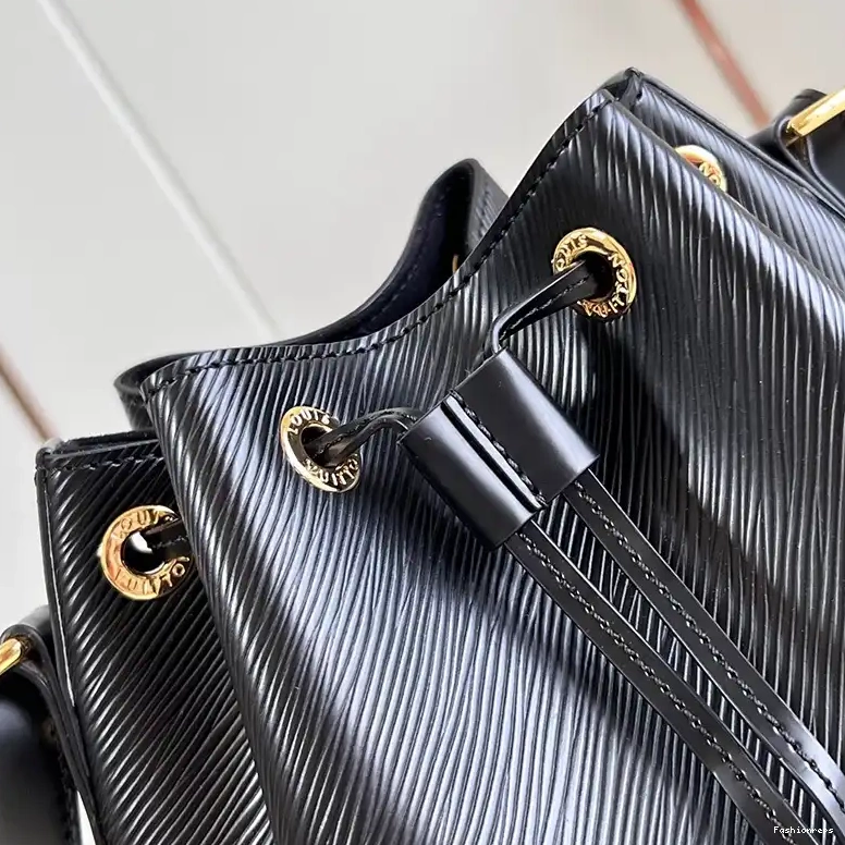 Fashionrepsfam ru Bags LV 2407YZ0169 0513